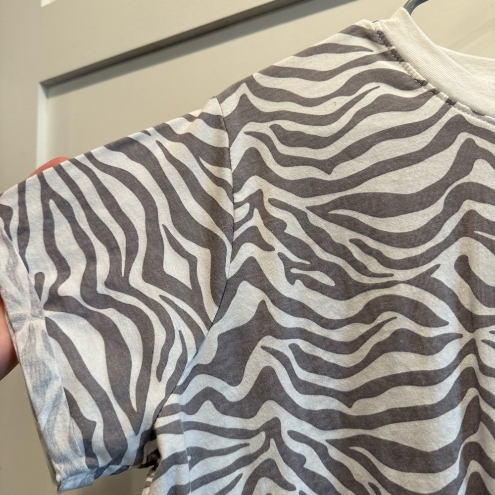 Zebra Print Rue+ Brand T-Shirt - Picture 3 of 6